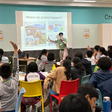 digitally-ready-schools-touch-community-services