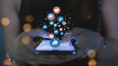 Social Media and Instant Messaging Safety Guide: Privacy and Security for Families