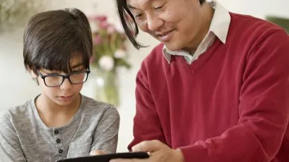 Three Ways to Help Your Child in Setting Safe Online Boundaries