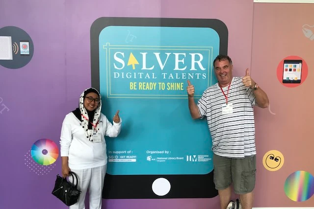 share-your-life-experiences-with-everyone–digitally-7