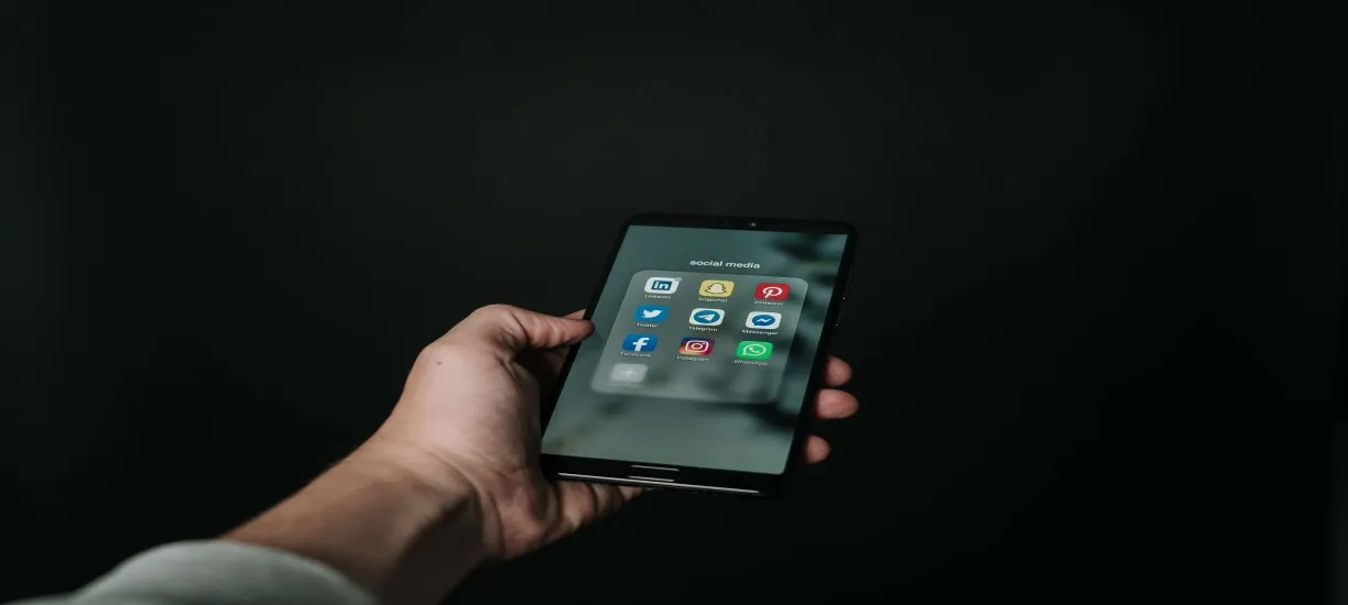 Someone forwarding content on the phone.